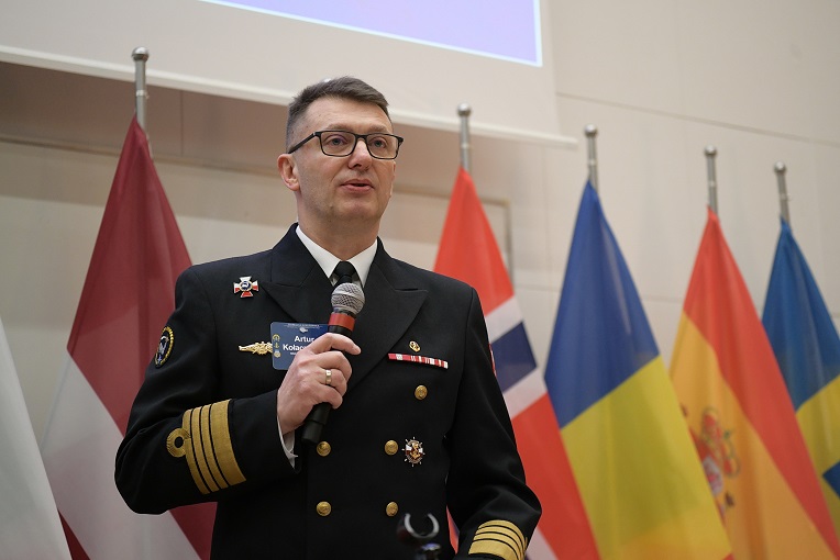 U.S. and top European navy leaders tackled a range of important issues – such as joint combined interoperability and the evolution of warfare – at the U.S. Naval War College Regional Alumni Symposium, hosted by the Polish Navy in Gdynia, Poland, from March 29-April 1.